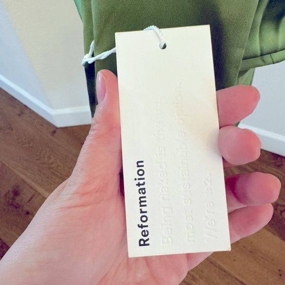 NWT Reformation Alaine Silk Long Sleeve Mini Wrap Dress in Avacado Green -Size 0 - Picture 8 of 10